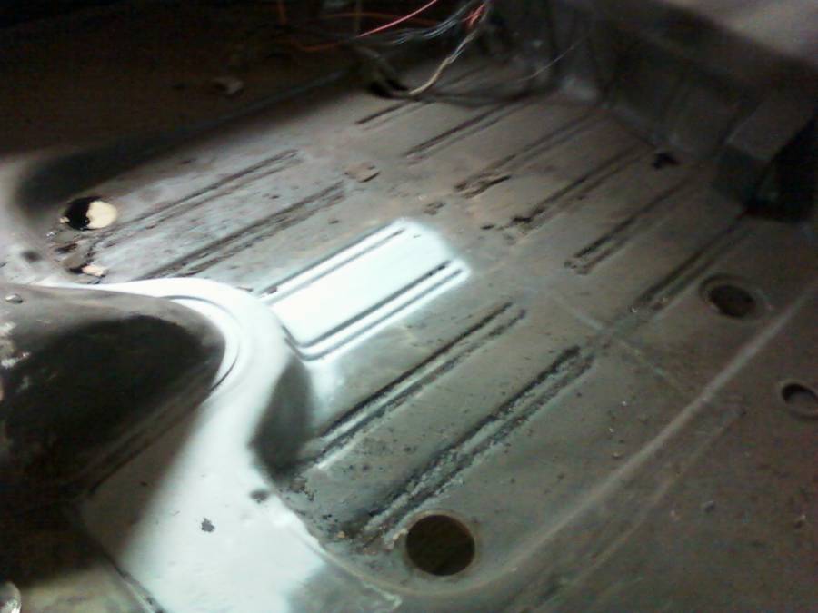 Attached picture 1 trunk pan.jpg